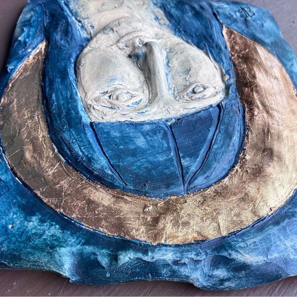 Signed Ceramic Relief Sculpture Plaque of The Virgin Mary Gold Turquoise Cream - Picture 4 of 8